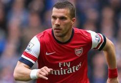 Campbell olmadı, Podolski...