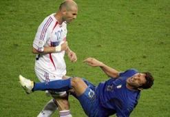 Materazzi 41 yaşında futbola döndü!