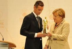 Klose'ye anlamlı ödül!