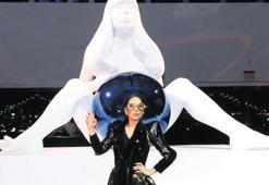 Sınırları olmayan kraliçe Lady Gaga!