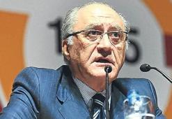 Hayri Kozak'tan Aysal'a sert yanıt!