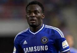 Essien'den Ebola yalanlaması!