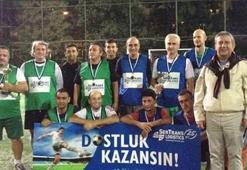 Çakır'ın maçında dostluk kazandı