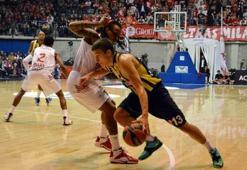 Fenerbahçe Ülker İtalyanları devirdi!