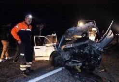 Beton mikseri otomobili biçti: 3 ölü!