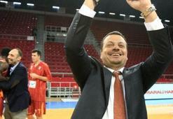 Ataman: Ben  buradayım!