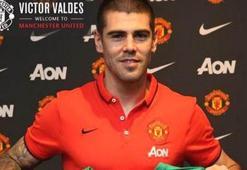 Victor Valdes resmen ManU'da