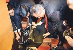 Kılıçdaroğlu’na ayakkabı!