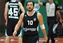 Yıldız oyuncu ameliyat oldu