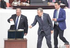 Dört eski bakan hakkında karar verildi