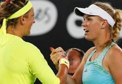 Azarenka Wozniacki'yi eledi!