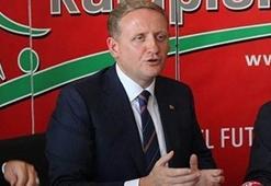 'UEFA'da maça çıkamaz'