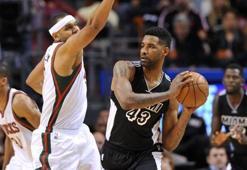 Bucks deplasmanda galip