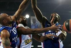 Anadolu Efes'ten büyük zafer!