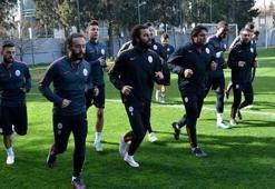 Burak takımdan ayrı çalıştı