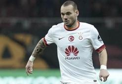 Sneijder Hagi'yi yakalıyor