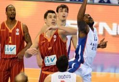 Aleks Maric de takımdan ayrıldı