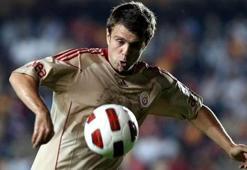 Misimovic futbolu bıraktı