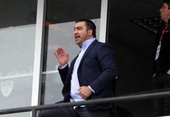 Ümit Özat istifa etti