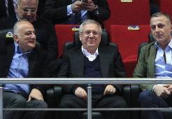 Aziz Yıldırım rahatsızlandı