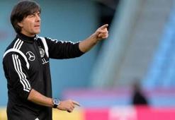 Löw sözleşmesini uzattı