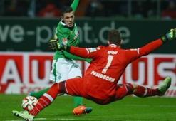 Ersun Yanal Junuzovic'i izlemeye gitti