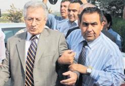 Küçük Gelin dizisinin oyuncusu babasının boğazını kesti!