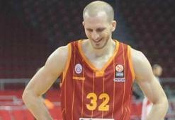Galatasaraylı yıldız zehirlendi