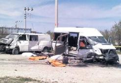 Kahreden görüntü: 5 ölü, 10 yaralı