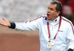 Bucaspor Leven Eriş'le imzaladı