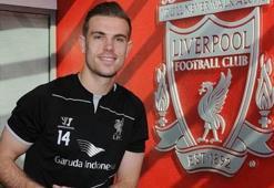 Jordan Henderson 5 yıl daha Liverpool'da