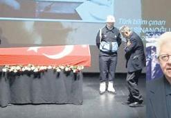 Türk Einstein Sinanoğlu’na son görev!
