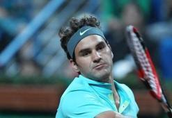 Federer finalde