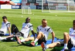 Kartal ara vermedi