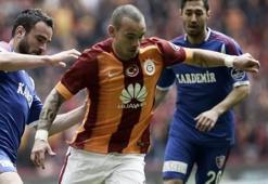 Hiddink Sneijder'i de çağırdı