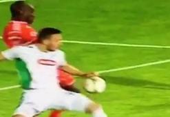 Beşiktaşlıları çıldırtan iki pozisyon!