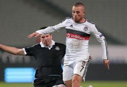 Beşiktaş'ta Gökhan ve Motta yok!