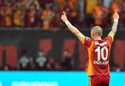 Snijder'den transfer açıklaması