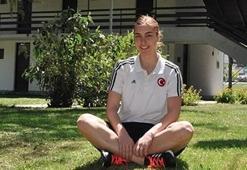 Ayşe Cora Beşiktaş'ta!