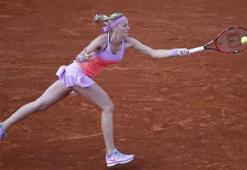 Sharapova ve Kvitova sürprizleri