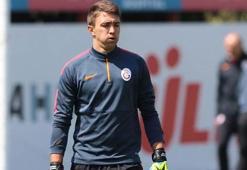 Muslera'ya dev kanca