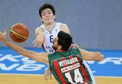 Efes 'Heurtel'den çaldı