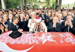 İslamköy’de ‘baba’ya son görev