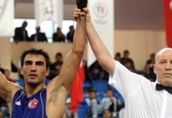 Bahram Muzaffer çeyrek finalde