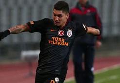 G.Saray'da üç futbolcu gitti