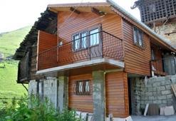 Baba mirası evi testereyle ikiye böldüler