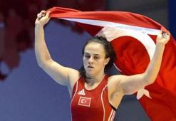 Güreş tarihine geçmek istiyor