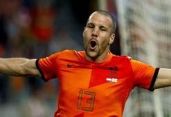 Beşiktaş'tan Vlaar bombası!