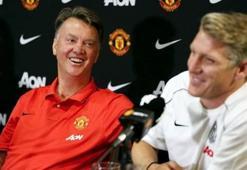 Van Gaal'den Persie açıklaması!