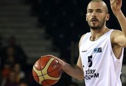 Eski G.Saraylı Beşiktaş'ta